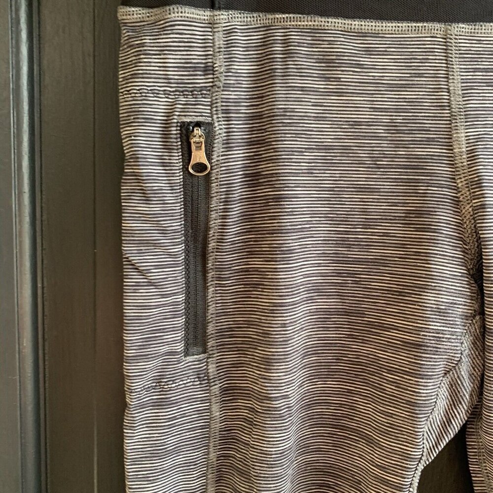 Lululemon Leggings Women Size 6 Black Gray Inspire Tight II Athletic Activewear - Picture 3 of 8